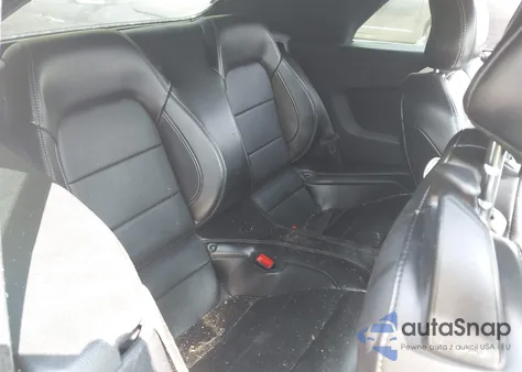 2019 Ford Mustang Ecoboost Premium z USA, uszkodzony, nr VIN 1FATP8UH5K5198738